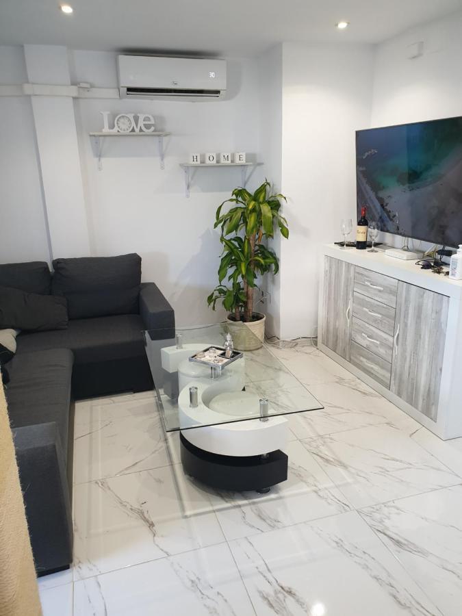 Beachside Apartment In تورّيفيِخا المظهر الخارجي الصورة